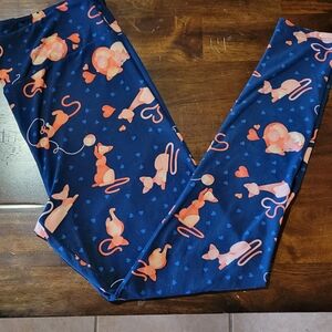Lularoe TC Navy Leggings with Peach/Coral Cat Print